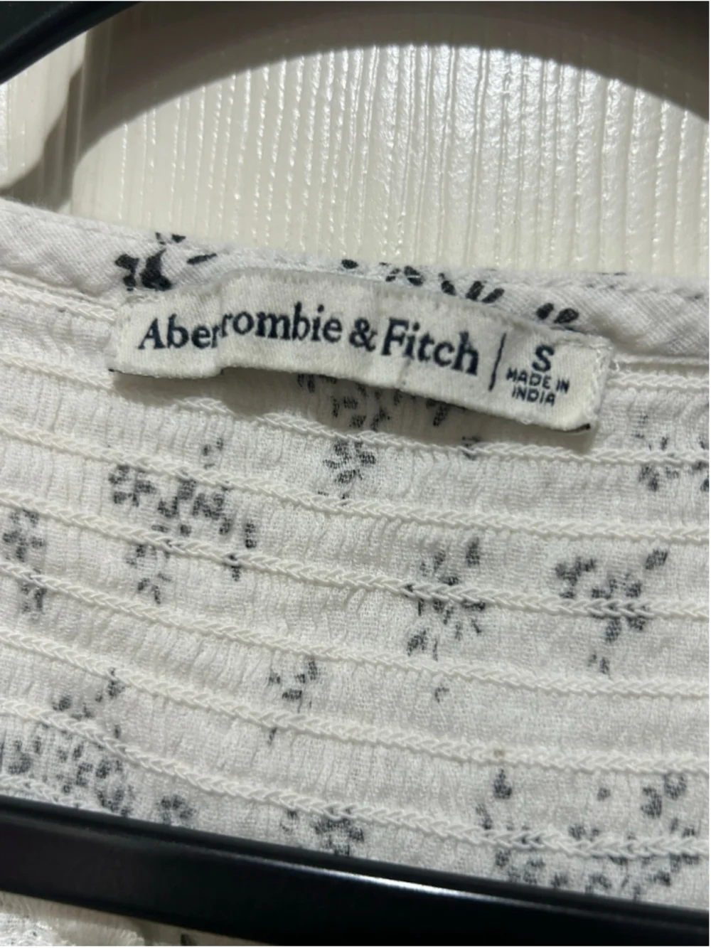Women's Abercrombie & Fitch Floral Blouse, Size S, White and Black